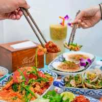 ลากแฟนไปกินซีฟู้ดแบบสดๆเลือกจากตู้ที่Boat Seafood​