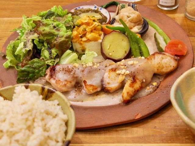 【那覇市】素材を味わえるやさしいお店