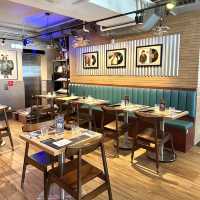 銅鑼灣DJ打碟Cafe Bar｜The Musicbox Grill House & Bar 