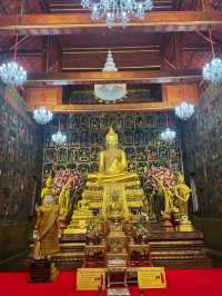 สักการะหลวงพ่อโต พนัญเชิง