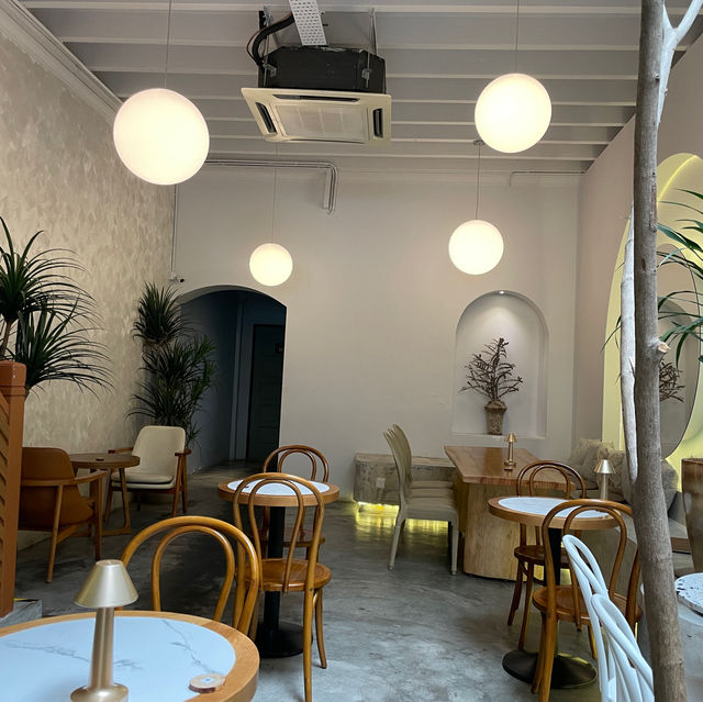 Heritage Cafe Bliss: Friends' Delight