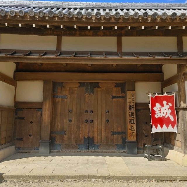 京都のハロウィンはお狐様！英語・中国語・韓国語パンフレットや看板も完備
