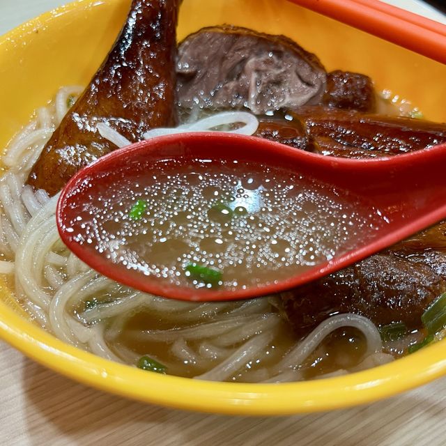 【香港・中環】ミシュラン一つ星獲得のローストグース専門店「一樂燒鵝」
