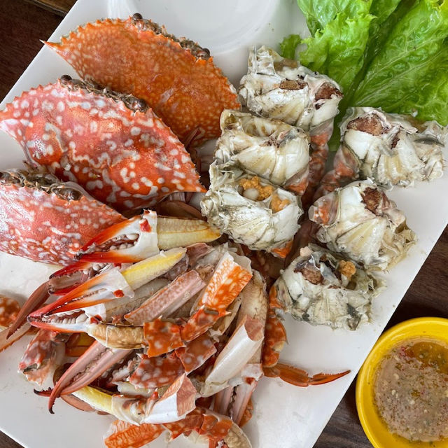The Glass House ร้านอาหารติดทะเลหาดนาจอมเทียน