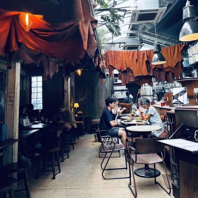 BAY ร้านกาแฟสุดเท่และถ่ายรูปสวยย่านอารีย์