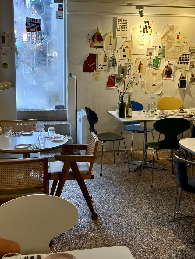 홍대 연남동의 아늑한 느낌의 네츄럴 와인바 비스트로, 연주방어페어 🍷