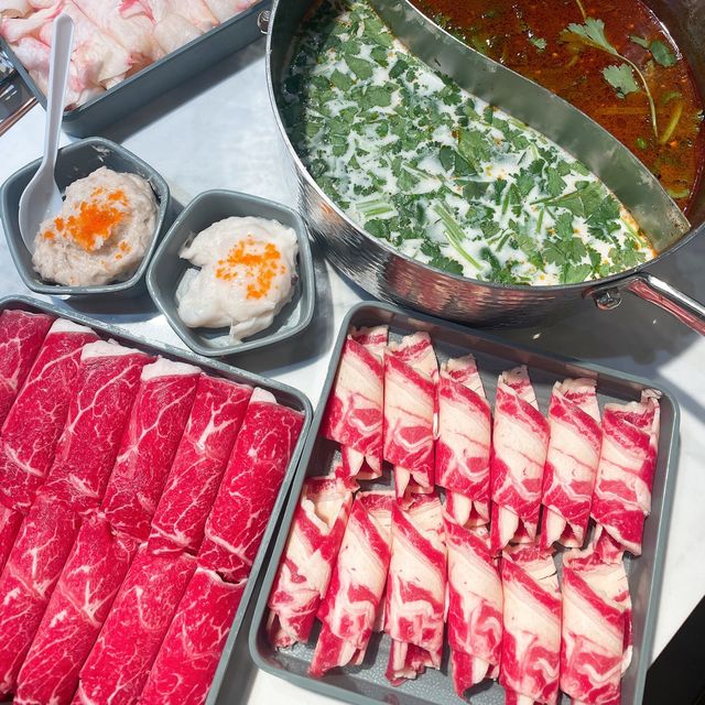 新鮮感滿滿✨高質泰式火鍋放題🇹🇭串燒雞煲任食! 新鮮感滿滿✨高質泰式火鍋放題🇹🇭串燒雞煲任食!