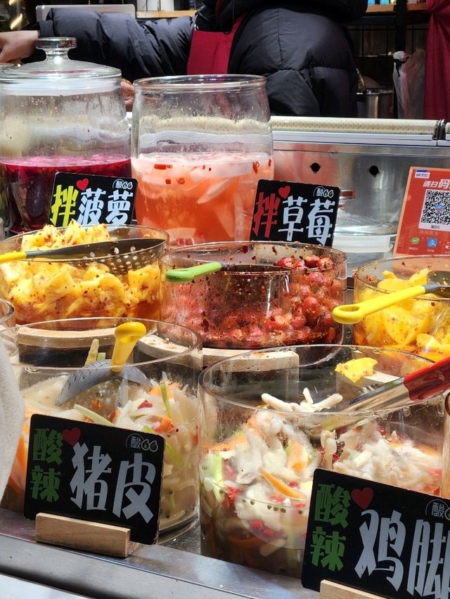 먹을거리, 볼거리, 즐길거리 모두 집합! 쿤밍의 중심 난치앙거리