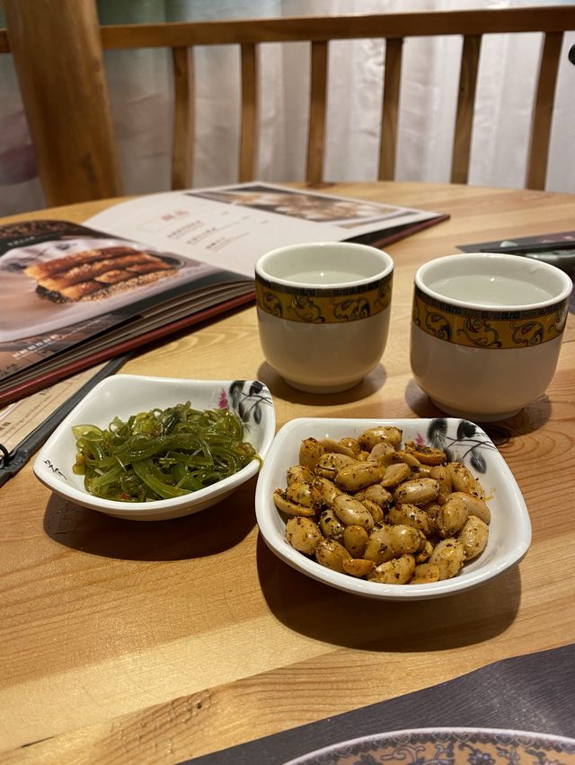 打卡必點荔枝蝦球🌟惹味酸菜魚🐟好味湯底，鮮美口感