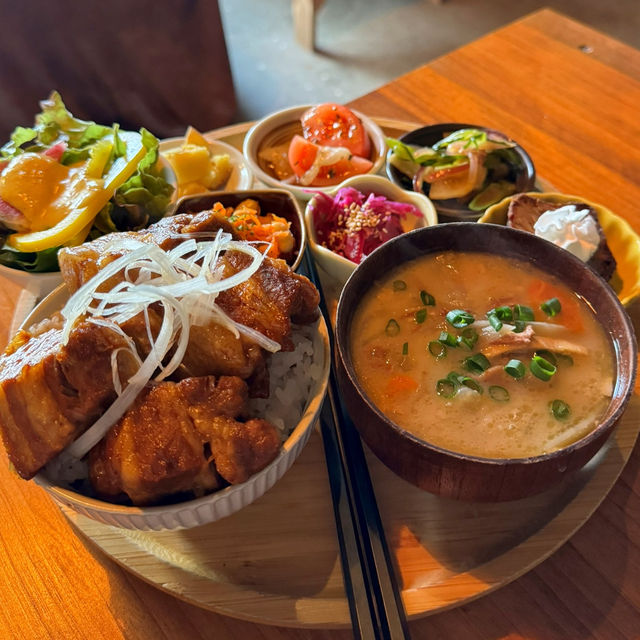 住宅街にある隠れ家カフェでランチ