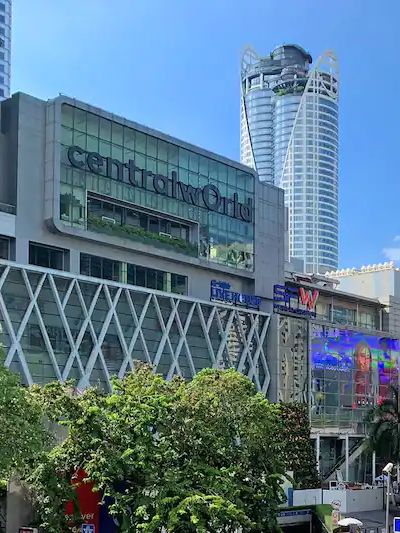 Centralworld- the relatively new mall in BKK?