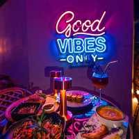 Virgin Rooftop Pattaya ร้านอาหารสไตล์บีชบาร์