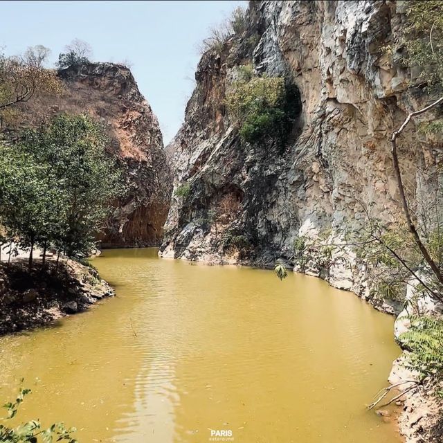 ภูผาแรด มุมลับเขางู ราชบุรี