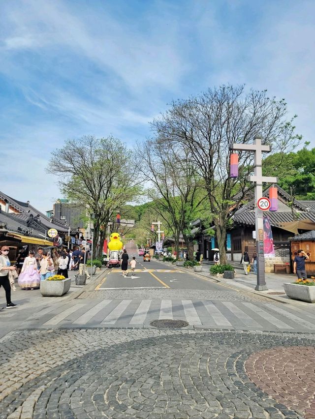 전주한옥마을에서 빠질수없는 한복투어💜