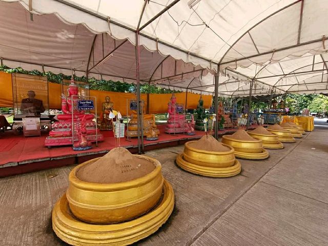 พระธาตุนาดูน  พุทธมณฑลแห่งอีสาน