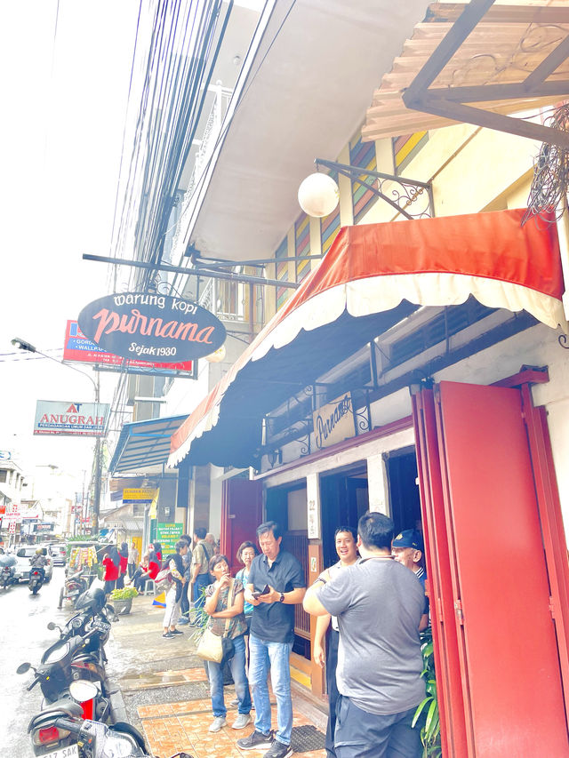 Legendary Coffee Shop In Bandung🇮🇩☕️✨