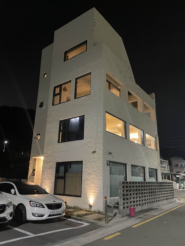 송정 바다수영하고 감성숙소에서 자쿠지도 할수있는 여기는 송정맨션입니다!