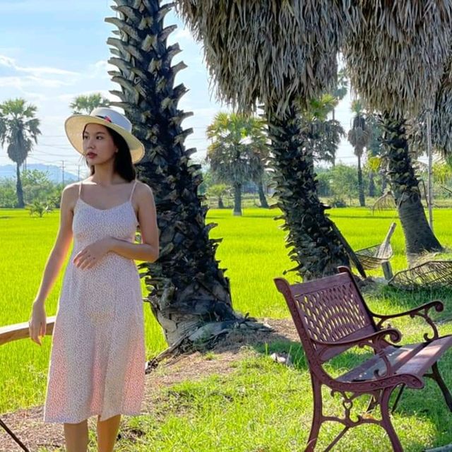 โฮมสเตย์ลับ พร้อมอบสมุนไพร ริมทุ่งนา กาญจนบุรี 