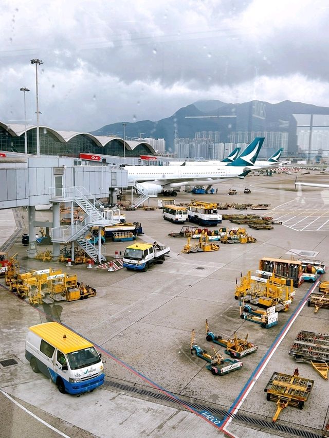 My Memorable Experience at Hong Kong International Airport