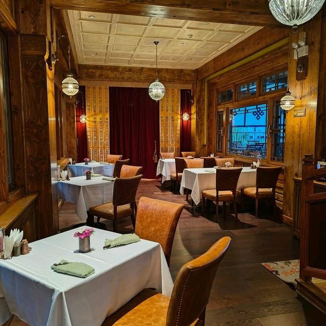 拉薩松贊曲吉林卡酒店