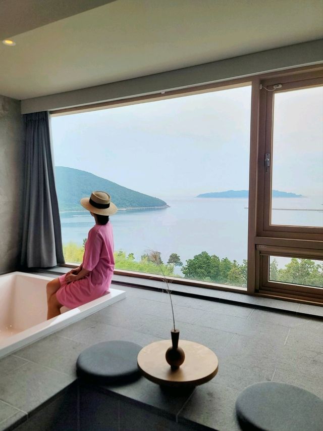 수영하기 좋은 인피니티풀이 있는 거제호텔💙
