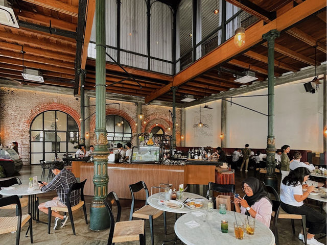Spiegel All Day Bar & Dining