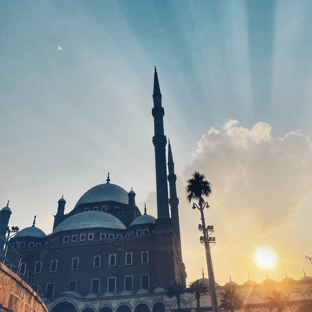 Discovering Cairo: Ancient Wonders 