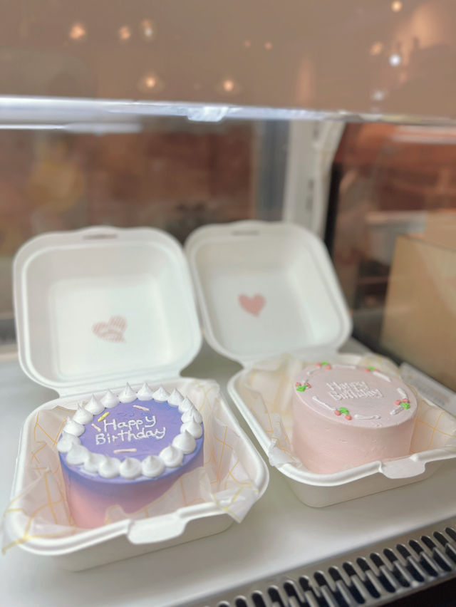 【東京・新大久保】もも好き集まれー🍑期間限定丸ごとももスイーツ