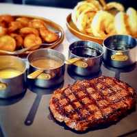 Moo Moo The Wine Bar & Grill