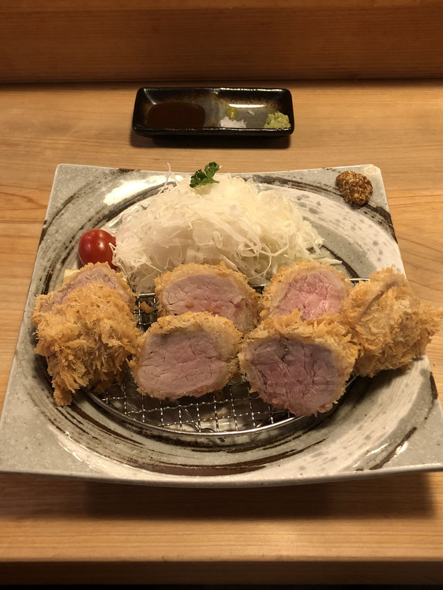 부산에서 웨이팅 시간이 아깝지 않은 돈카츠 맛집 '톤쇼우'