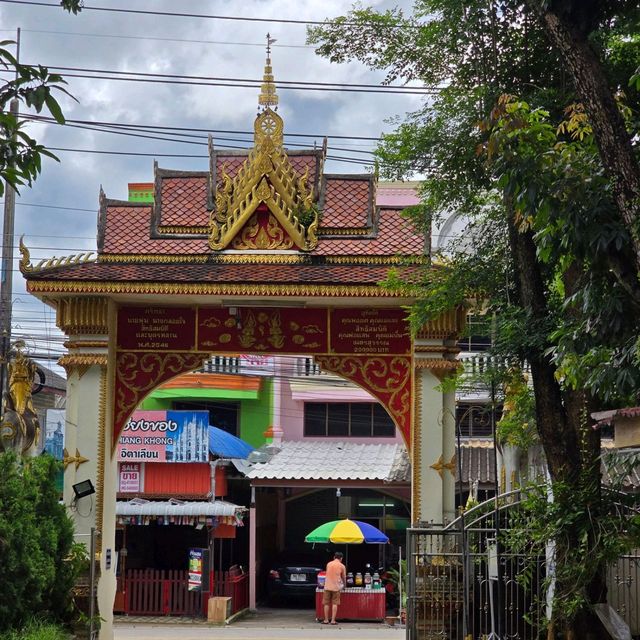กราบสักการะ 🙏 วัดพระแก้ว อ. เชียงของ
