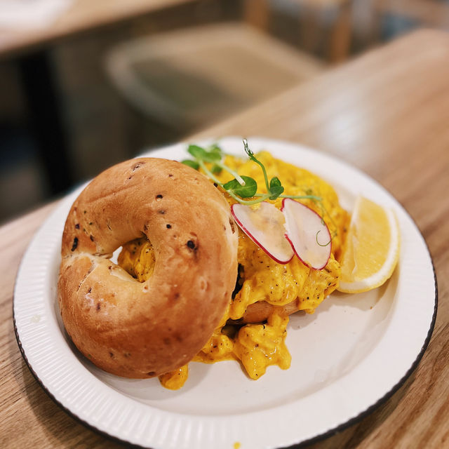 🌟 灣仔打卡一流Cafe • 必點可愛動物咖啡🌟