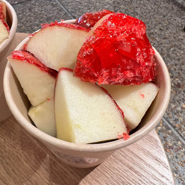 Candy Apple ร้านแอปเปิ้ลเคลือบน้ำตาล เกียวโต