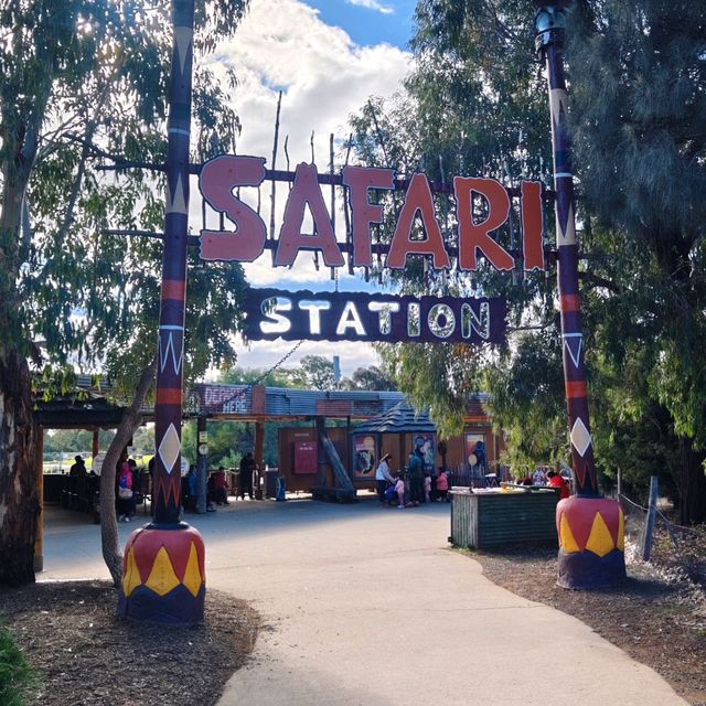 墨爾本威瑞比野生動物園Werribee Open Range Zoo