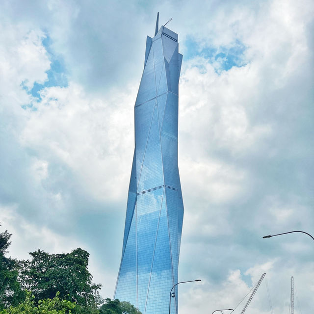 🇲🇾 Explore Malaysia’s Iconic Towers: A Tour Above the Clouds
