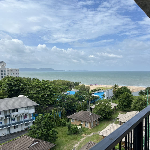 B2 Sea View Pattaya Hotel ☁️