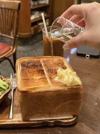 名物のドデカトーストが絶品！地元民に愛され創業40年