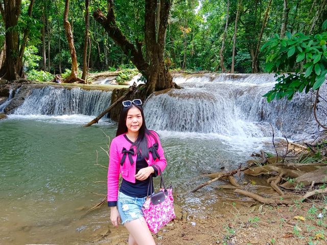 น้ำตกเกริงกระเวีย จ.กาญจนบุรี