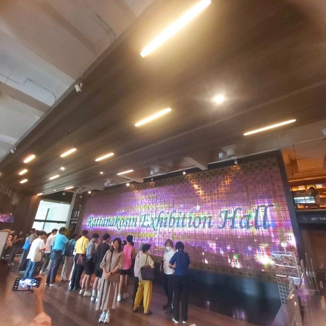 140 ปี แสงแรกแห่งสยาม