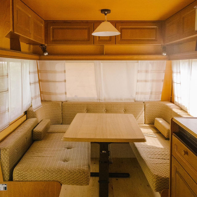 ที่พักรถบ้าน เขาใหญ่ ฟีลดีมาก! 🚐🌳