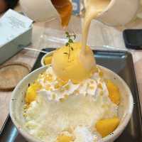บ้านนม คาเฟ่ สันติธรรม 🍰