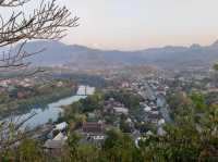 Phousi Hill พระธาตุพูสี จุดชมวิวหลวงพระบาง ลาว