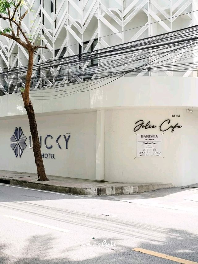 LUCKY HOTEL BANGKOK