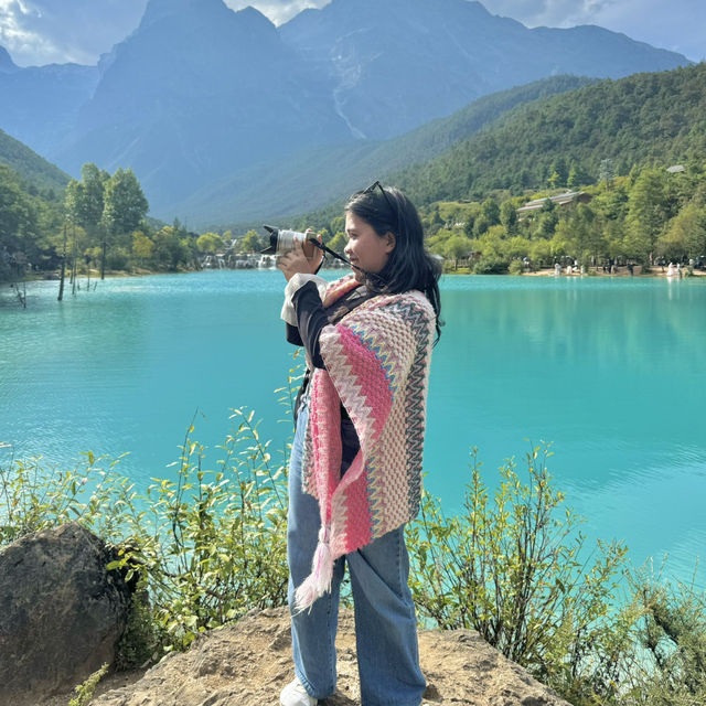 The Bluest lake I’ve ever seen. This is not Switzerland, this China.