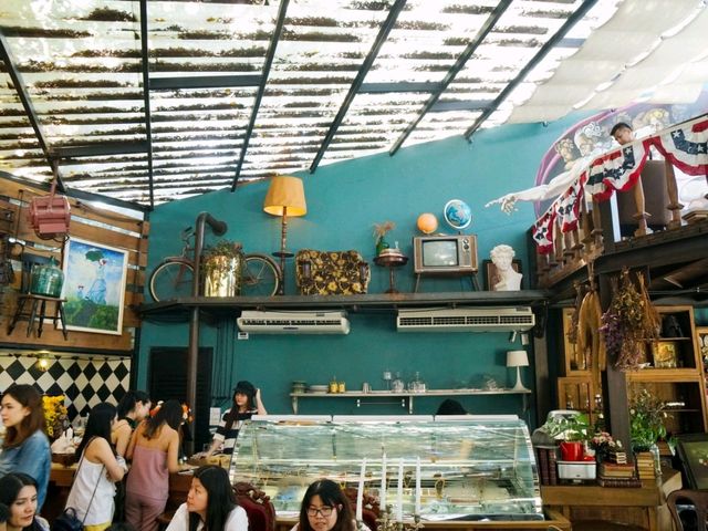 The Feelsion Cafe Phuket เที่ยวคาเฟ่ภูเก็ต