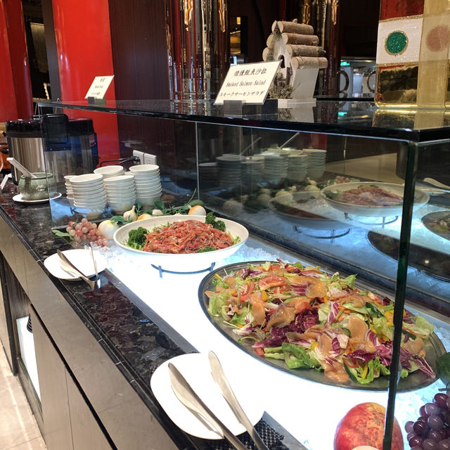 【松鶴自助餐】在古色古香的裝潢中品嚐美味 【松鶴自助餐】在古色古香的裝潢中品嚐美味