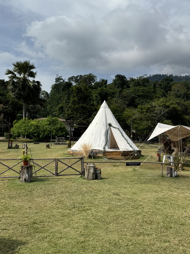 ที่พักเขาสอยดาว จ.จันทบุรี 🏡⛰️✨⛺️