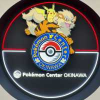 沖繩Pokemon Center-大型風速狗及椰樹蛋店外迎賓