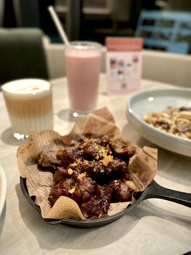 將軍澳單車場館🚴‍♂️ 一間Cozy又浪漫Cafe☕️🍴
