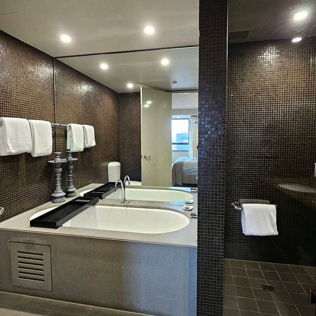 Hotel Realm